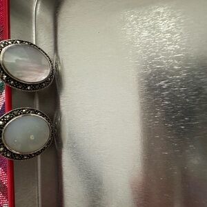 Elegant Sterling silver 925 and White Stud Earrings